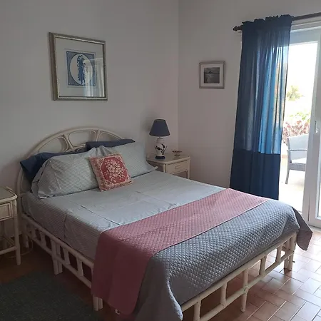 Av Fonte Coberta, Lagos, Fonte Coberta בית אירוח *