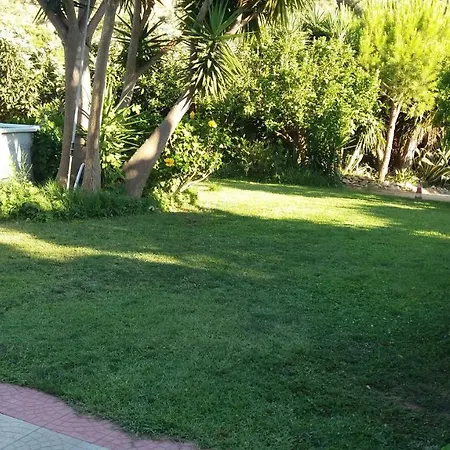 Av Fonte Coberta, Lagos, Fonte Coberta בית אירוח לאגוּ‏ש